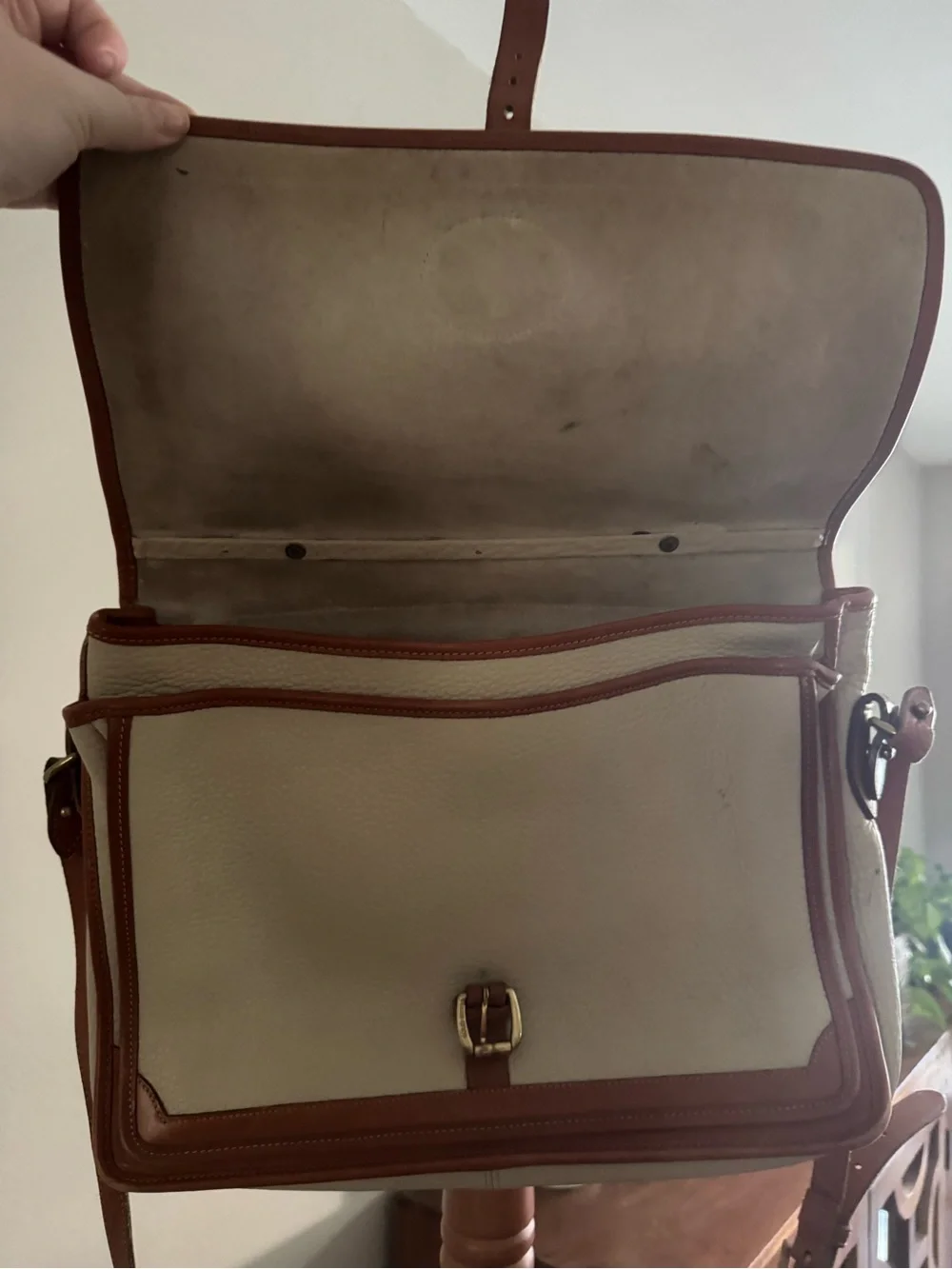 Vintage Dooney & Bourke All Weather Leather Crossbody Bag Cream Brown British Ta